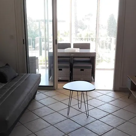 Frejus Raphael Studio T2 Avec Vue Mer Secteur Santa Lucia *